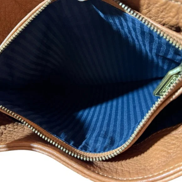 The Vintage Coach Sonoma Pocket Zip Crossbody - Picture 12 of 16